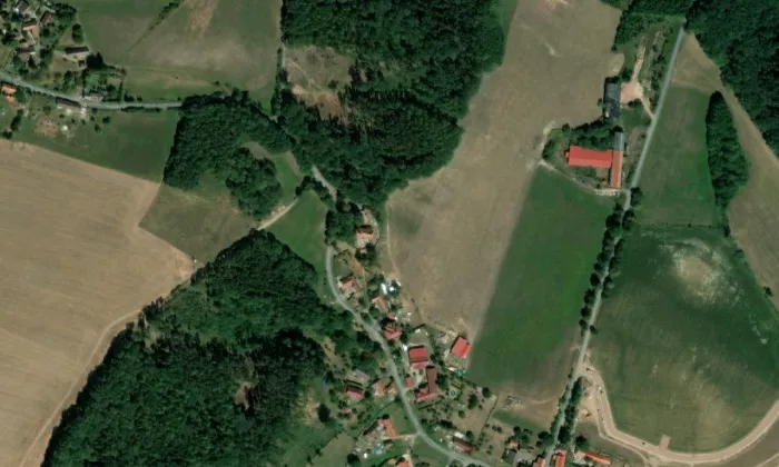 Kostel svatého Jakuba Většího (Červená Třemešná) – letecký pohled