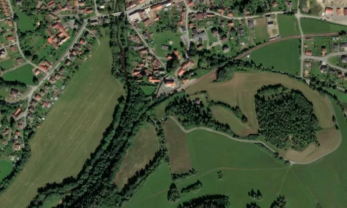 Kostel svatého Jakuba Většího (Malenice) – letecký pohled