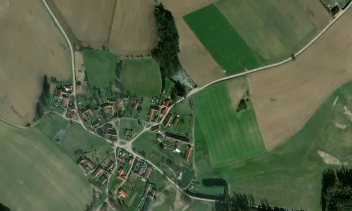 kostel svatého Jakuba Většího (Mezilesí) – letecký pohled