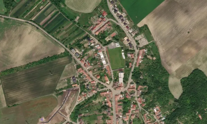 kostel svatého Jakuba Většího (Nikolčice) – letecký pohled