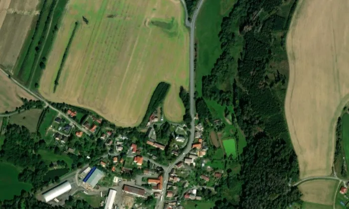 kostel svatého Jakuba Většího (Vílanec) – letecký pohled