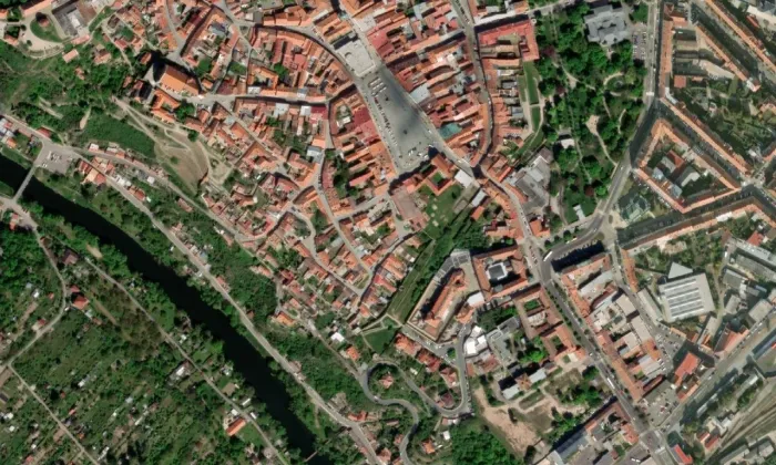 Kostel svatého Jana Křtitele (Znojmo) – letecký pohled