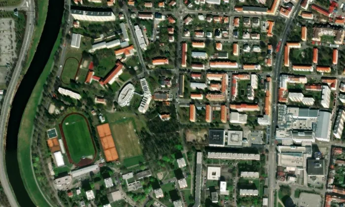 Kostel svatého Jana Křtitele a svatého Prokopa – letecký pohled