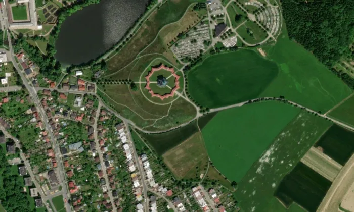 kostel svatého Jana Nepomuckého (Žďár nad Sázavou 2) – letecký pohled