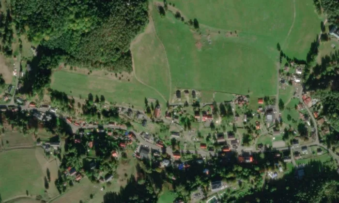 Kostel svatého Jana Nepomuckého (Jetřichovice) – letecký pohled