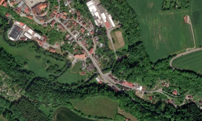 Kostel svatého Jana Nepomuckého (Nové Město nad Metují) – letecký pohled