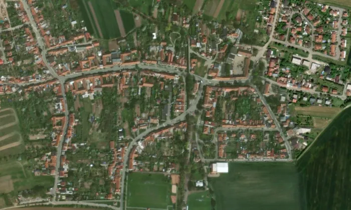 kostel svatého Jana Nepomuckého (Podolí) – letecký pohled