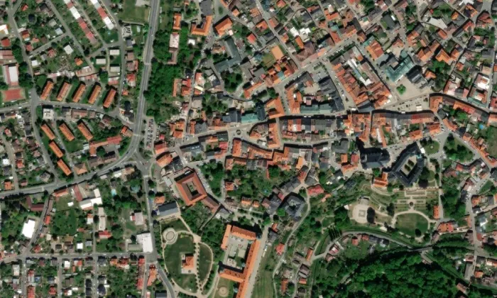 kostel svatého Jana Nepomuckého v Kutné Hoře – letecký pohled