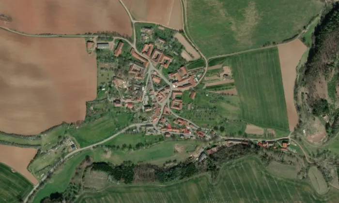 kostel svatého Jiří (Kochov) – letecký pohled
