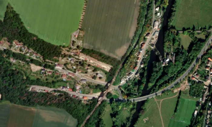 Kostel svatého Jiří (Krnsko) – letecký pohled