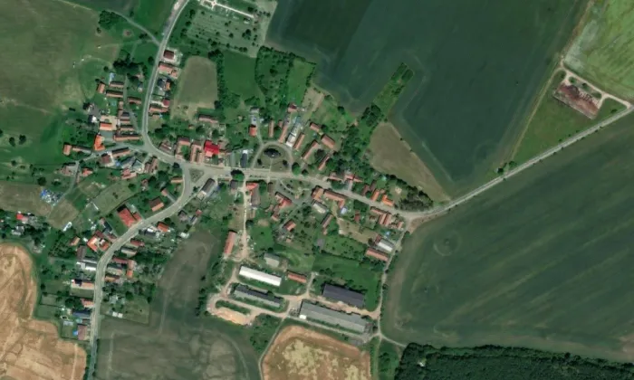 Kostel svatého Jiří (Loučná Hora) – letecký pohled
