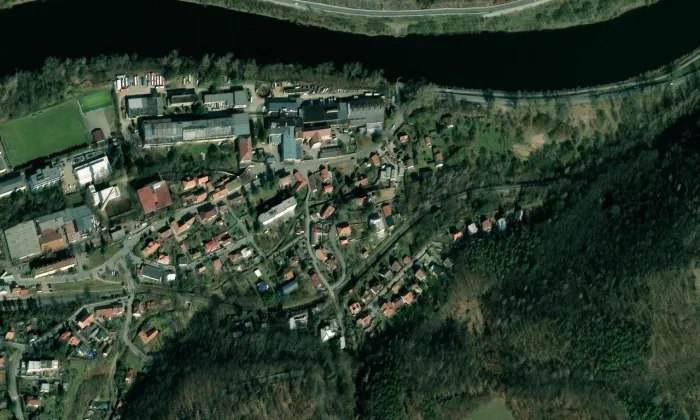 Kostel svatého Jiří (Vrané nad Vltavou) – letecký pohled