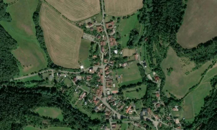 kostel svatého Jiljí (Bohuňov) – letecký pohled
