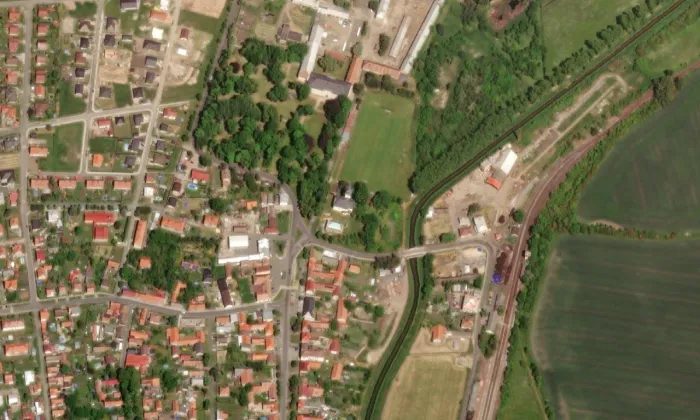 kostel svatého Jiljí v Křinci – letecký pohled