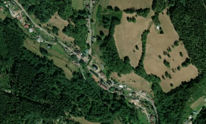 Kostel svatého Josefa (Dolní Dvůr) – letecký pohled