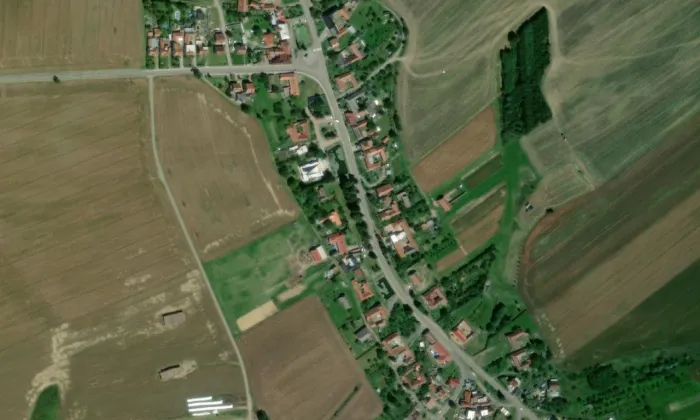 Kostel svatého Josefa (Senetářov) – letecký pohled