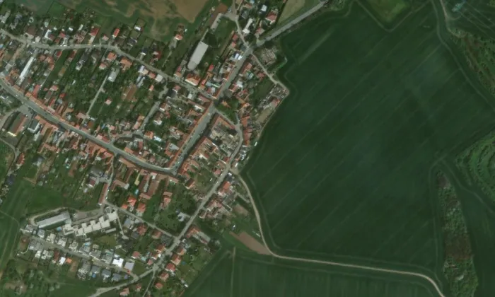 kostel svatého Kříže (Nebovidy) – letecký pohled