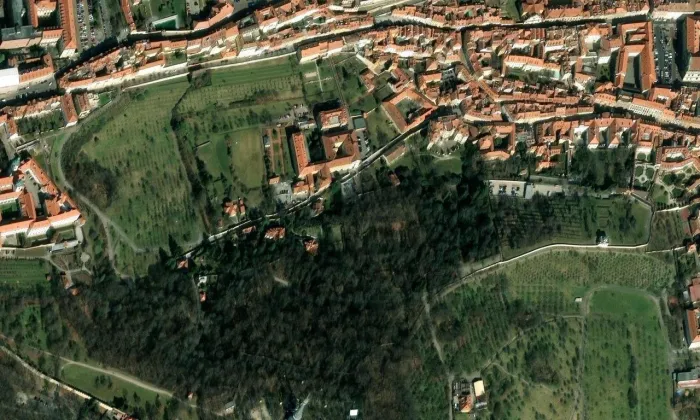 Kostel svatého Karla Boromejského (Praha 1) – letecký pohled