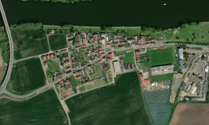 Kostel svatého Martina (Mlékojedy) – letecký pohled