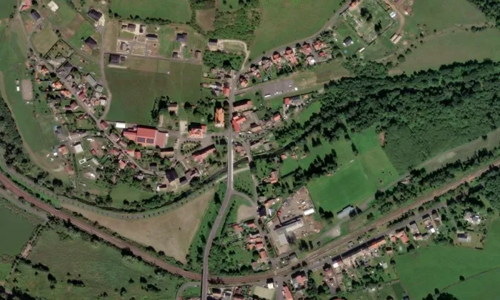 Kostel svatého Martina (Rtyně nad Bílinou) – letecký pohled