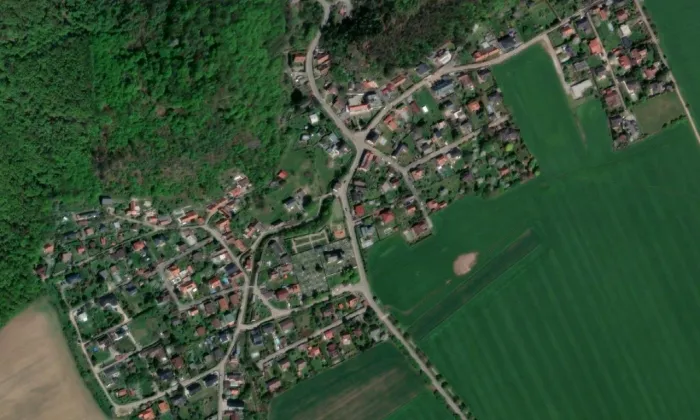 Kostel svatého Martina a Prokopa (Karlík) – letecký pohled