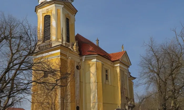 Kostel svatého Martina ve Chválenicích – historical