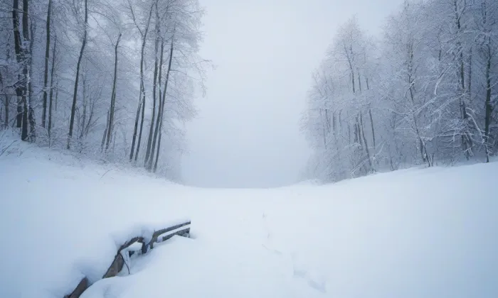 Kostel svatého Matouše (Hať) – winter