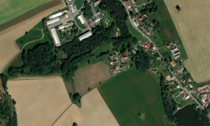 kostel svatého Mikuláše (Dlouhá Ves) – letecký pohled