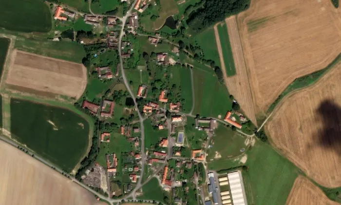 Kostel svatého Mikuláše (Nedvědice) – letecký pohled