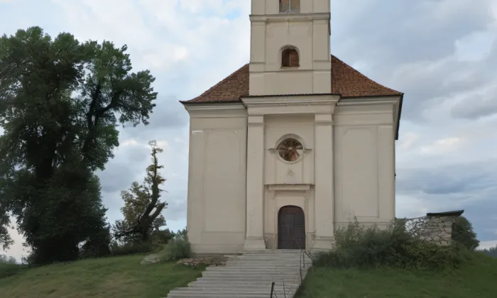 kostel svatého Petra a Pavla (Lovčice) – historical