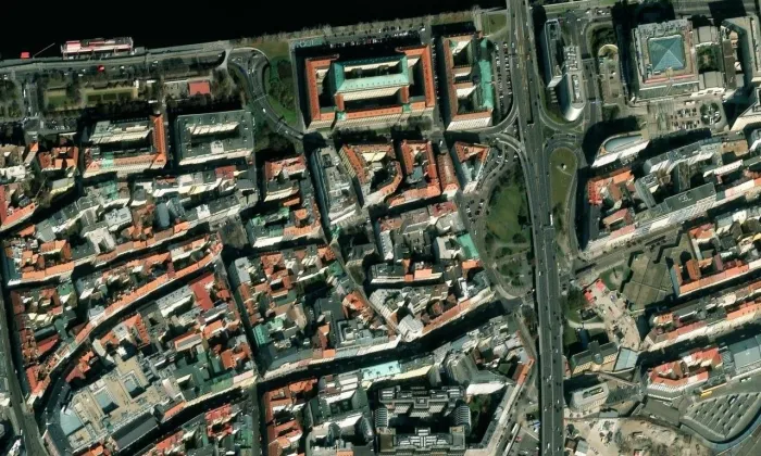 Kostel svatého Petra na Poříčí – letecký pohled
