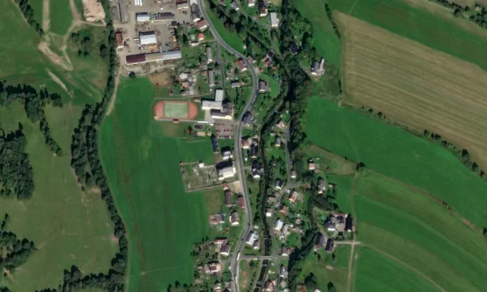 kostel svatého Tomáše (Domašov) – letecký pohled