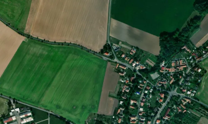kostel svatého Václava (Řestoky) – letecký pohled