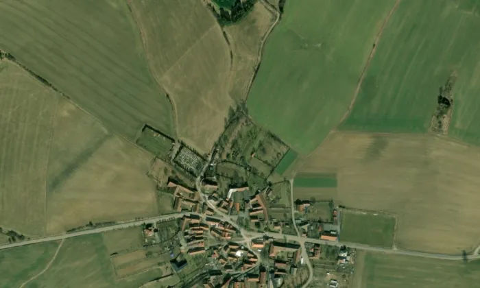 kostel svatého Václava (Chlum) – letecký pohled
