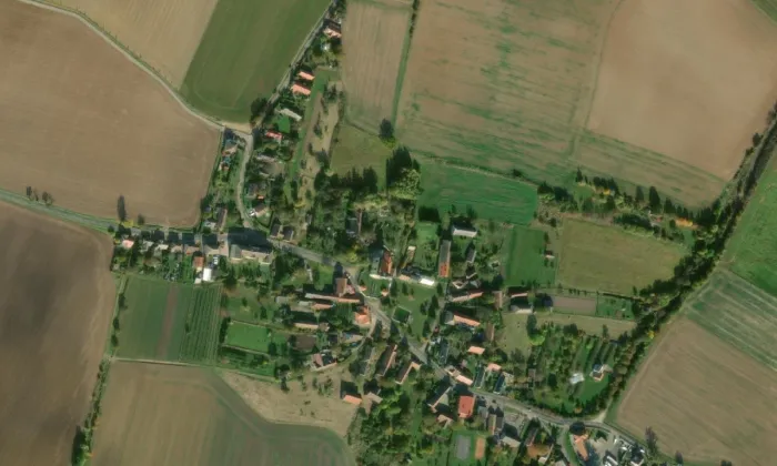 Kostel svatého Václava (Veliš) – letecký pohled