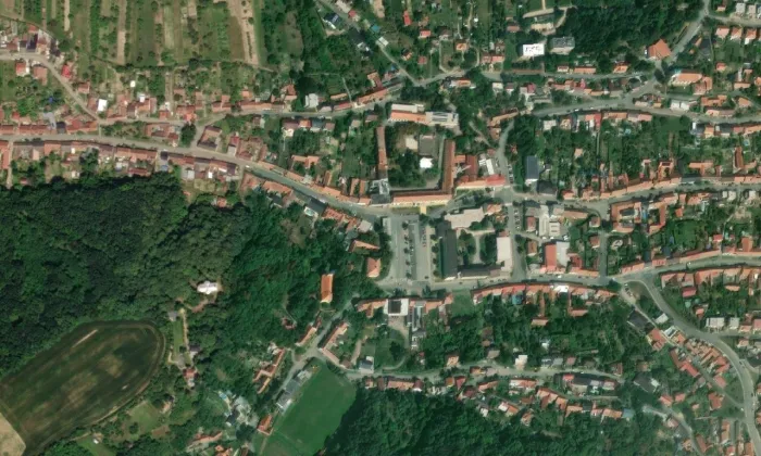 kostel svatého Vavřince (Klobouky u Brna) – letecký pohled