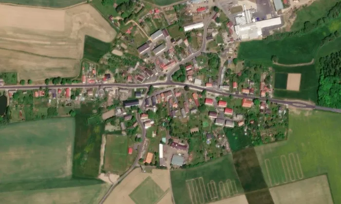 Kostel svatého Vavřince (Krásné Údolí) – letecký pohled