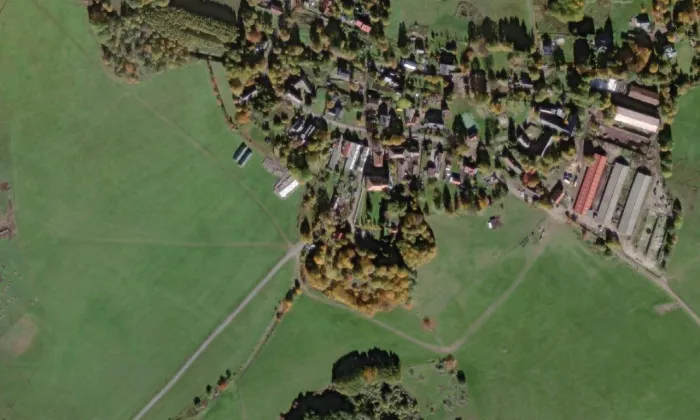 Kostel svatého Vavřince (Ovesné Kladruby) – letecký pohled