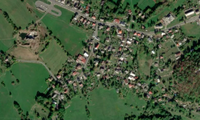Kostel svatého Vavřince (Prácheň) – letecký pohled