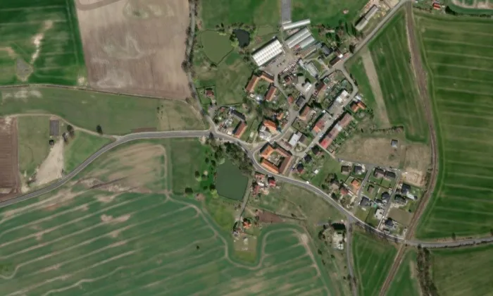 Kostel svatého Vavřince (Třebeň) – letecký pohled
