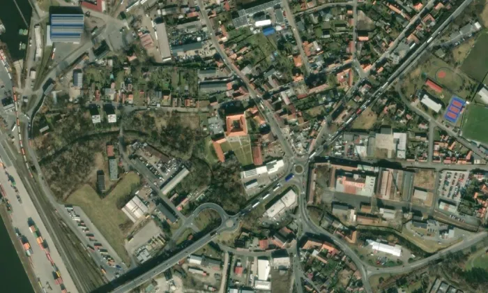 Kostel svatého Vavřince v Mělníku – letecký pohled