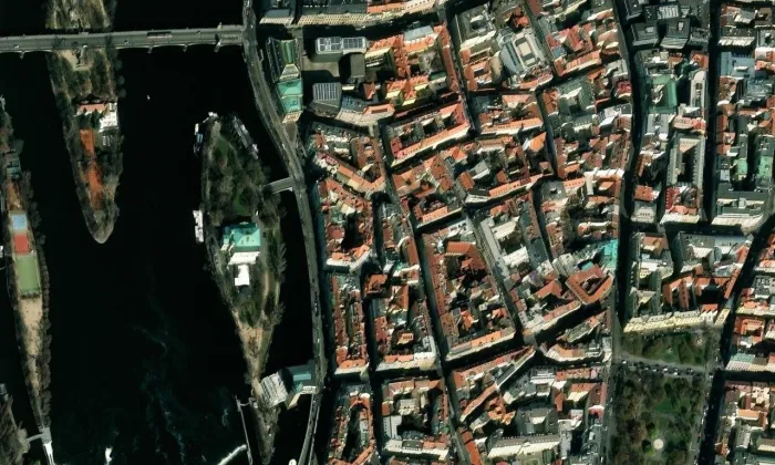 Kostel svatého Vojtěcha (Praha 1) – letecký pohled