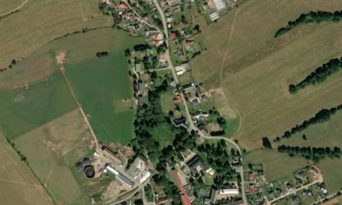 Kostel svatého Vojtěcha (Vlčice) – letecký pohled