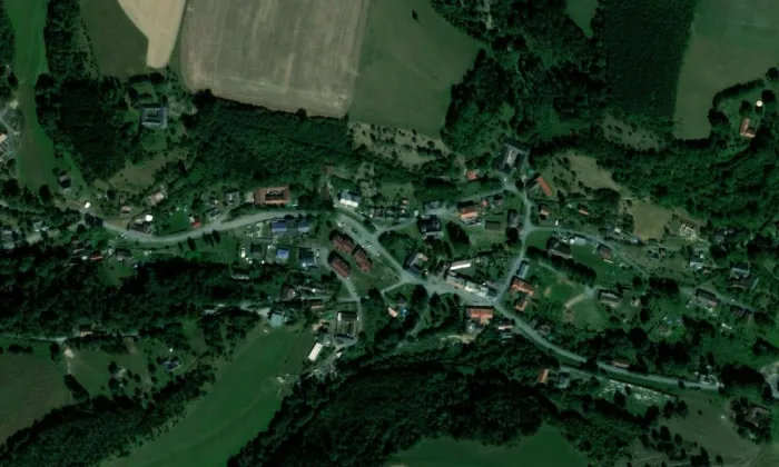 kostel Všech svatých (Bělá nad Svitavou) – letecký pohled