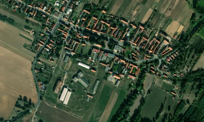 Kostel Všech svatých (Hředle) – letecký pohled