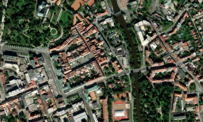 Kostel Zvěstování Panny Marie (Pardubice-Staré Město) – letecký pohled