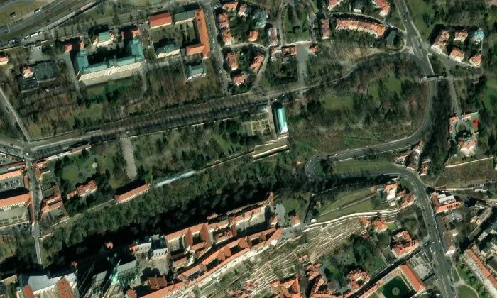 Letohrádek královny Anny – letecký pohled