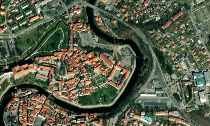 Minoritský klášter v Českém Krumlově – letecký pohled