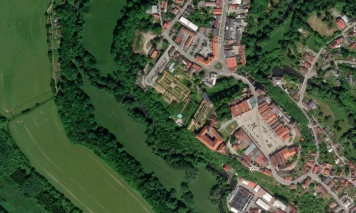 Nové Město nad Metují – letecký pohled