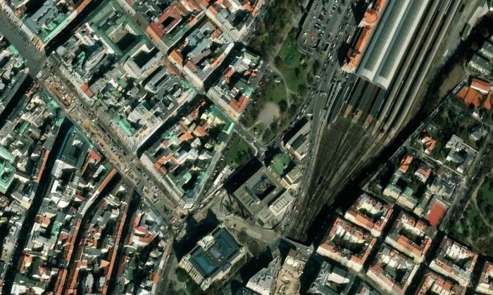 Petschkův palác – letecký pohled